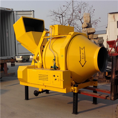 <b>JZM500液压提升上料柴油滚（gǔn）筒混凝土搅拌（bàn）机</b>